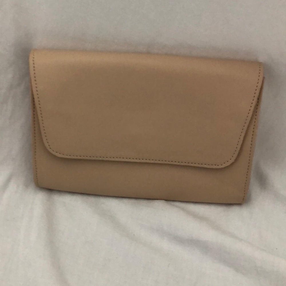 NWOT Clutch purse